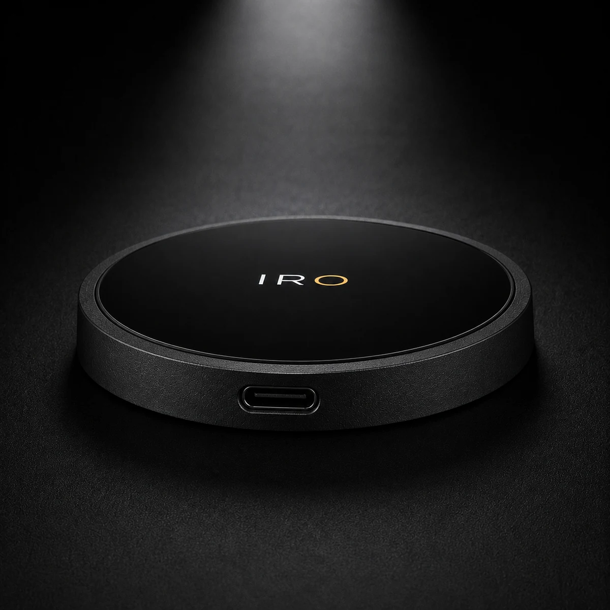 IRO Display 측면 및 USB-C 제품 이미지